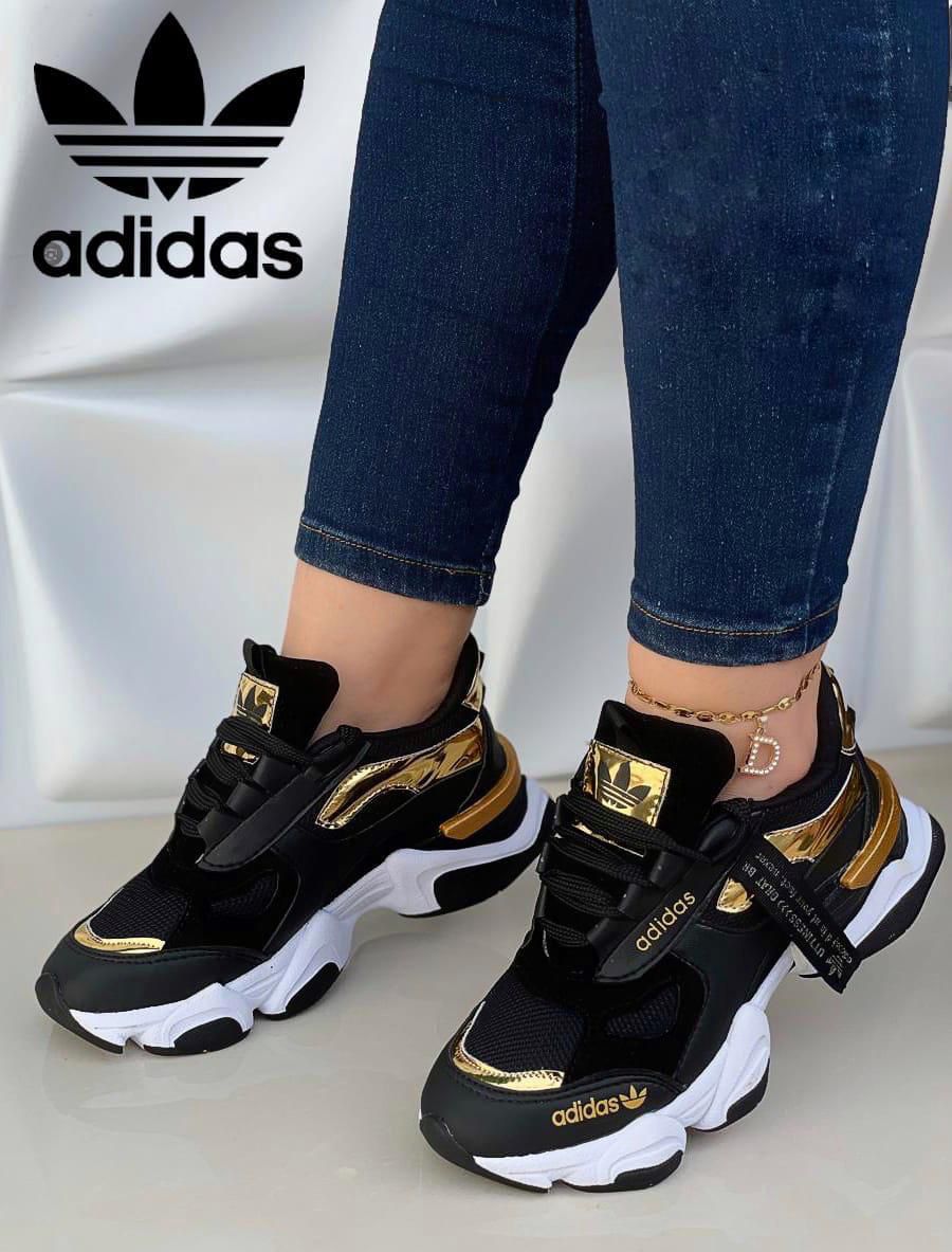 Tenis Adidas